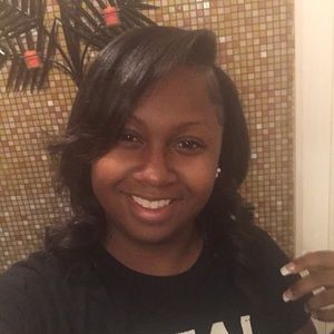 Meet your Posher, Ashley